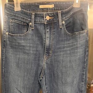 Levi's Women's Dark Blue Skinny Jeans